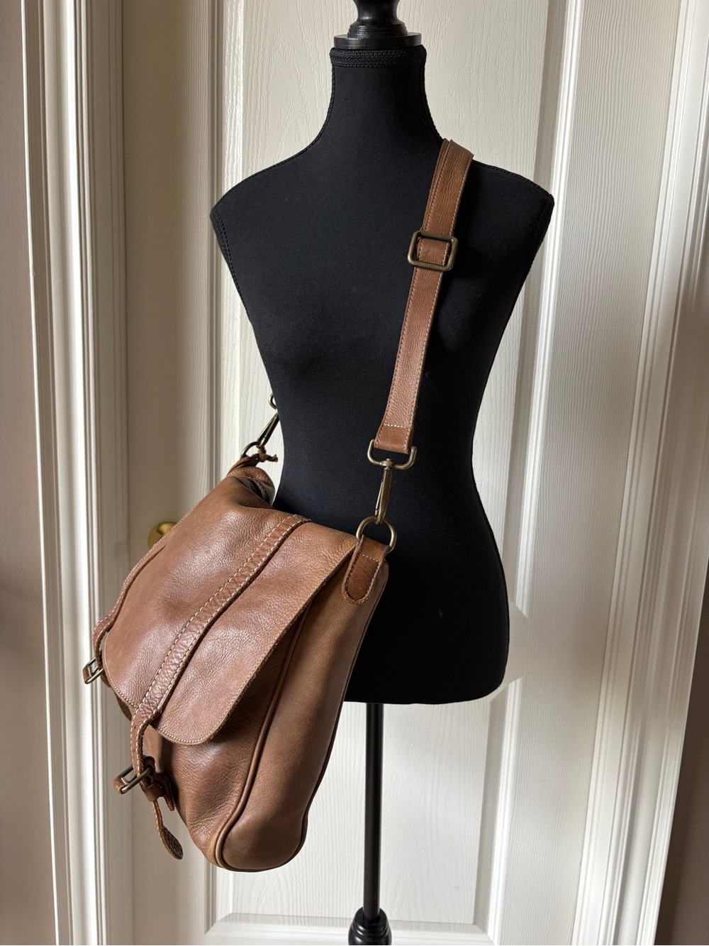 Roots Brown Leather Messenger Bag